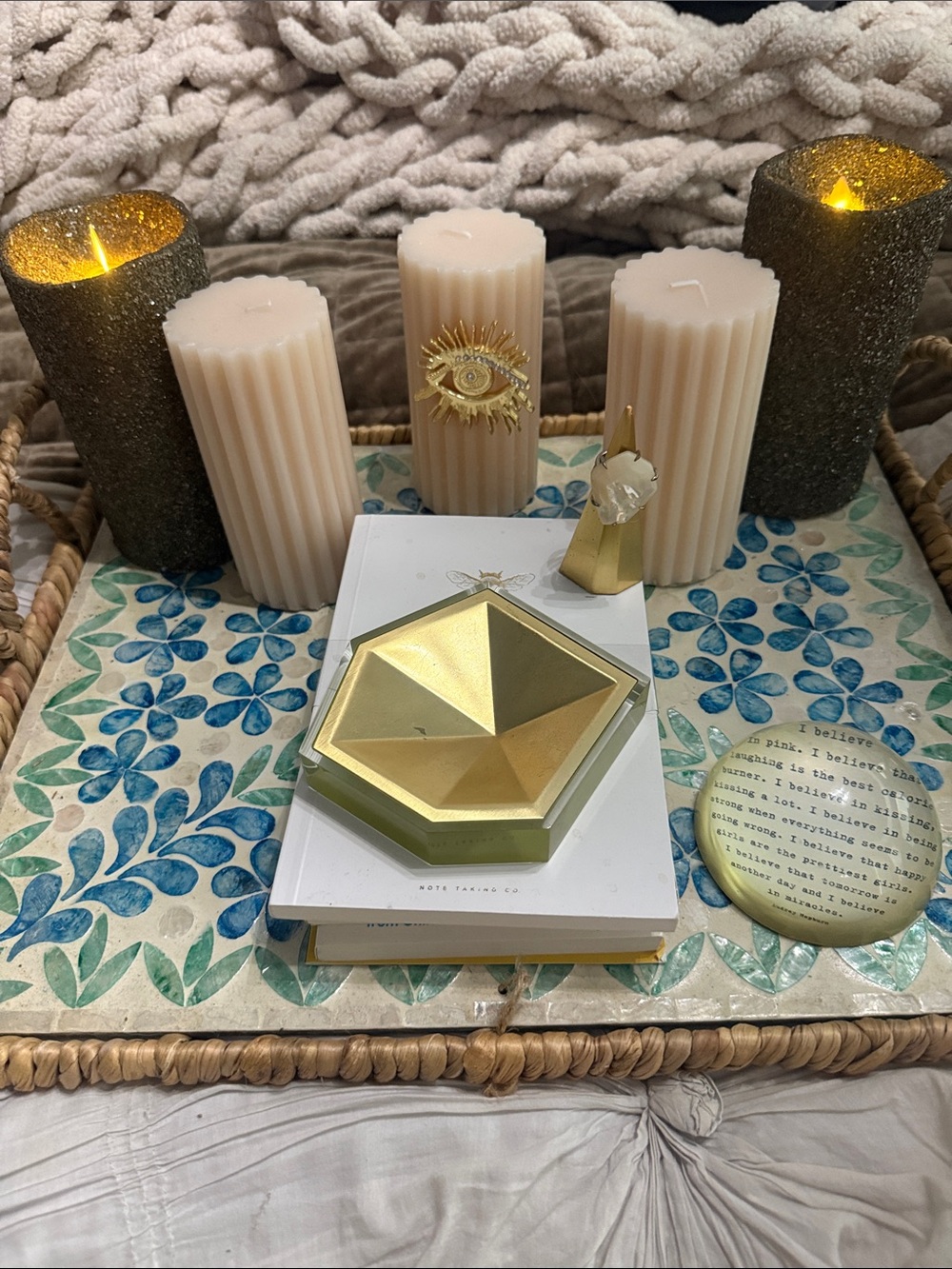 Kendra Scott Gold Color Geometric Faceted Ring Dish
Clear Acrylic Base